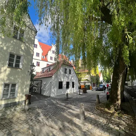 Апартаменты Liboria I Als Gruppe Im Denkmal Augsburgs Аугсбург